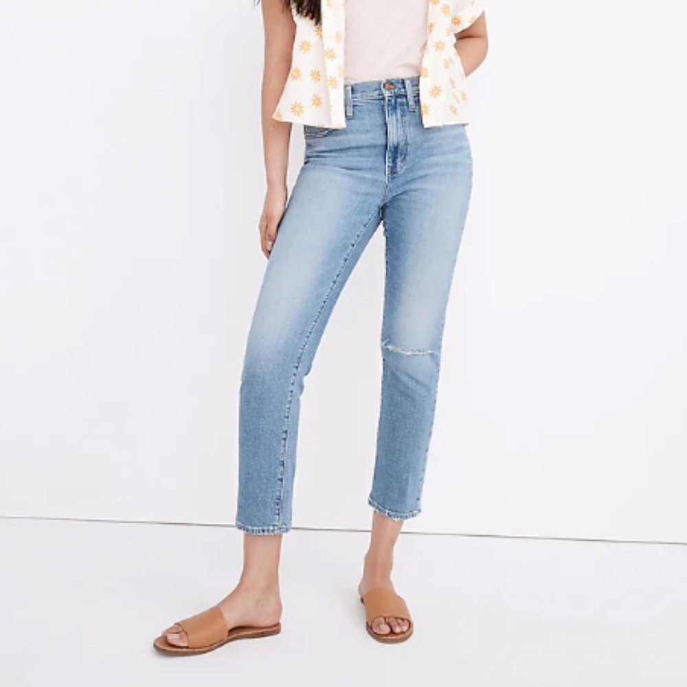 The High-Rise Slim Boyjean in Summit Wash: Summerweight Edition